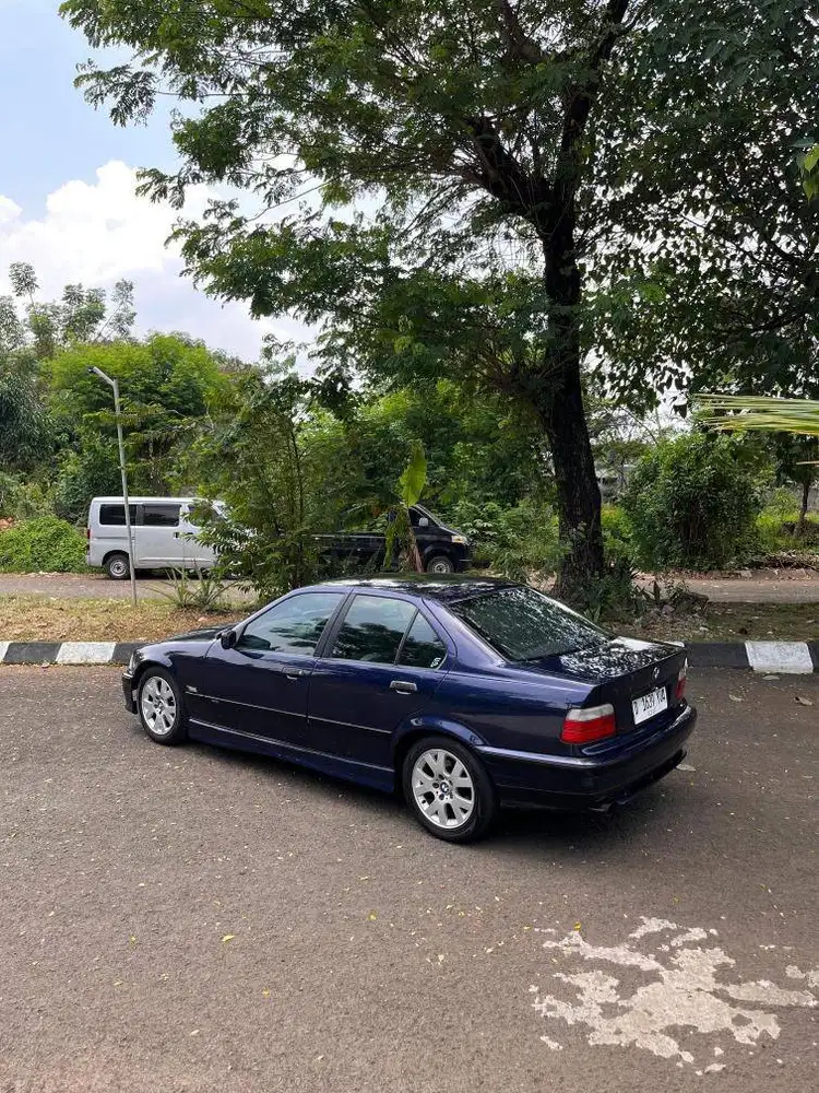 DIJUAL CEPAT DAN BAGUS BMW E36 320i M50B20