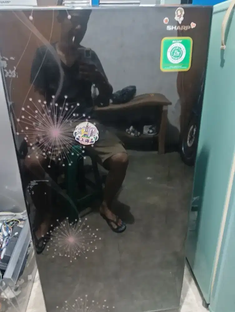 Sharp 1 pintu mulus
