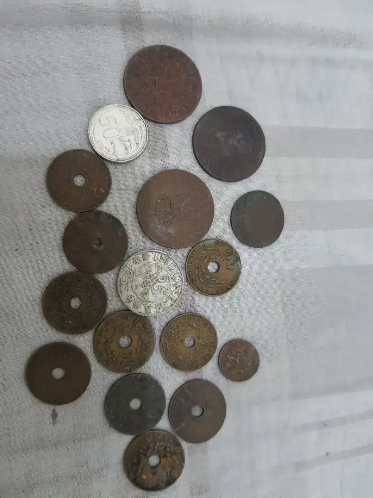 Koleksi uang kuno