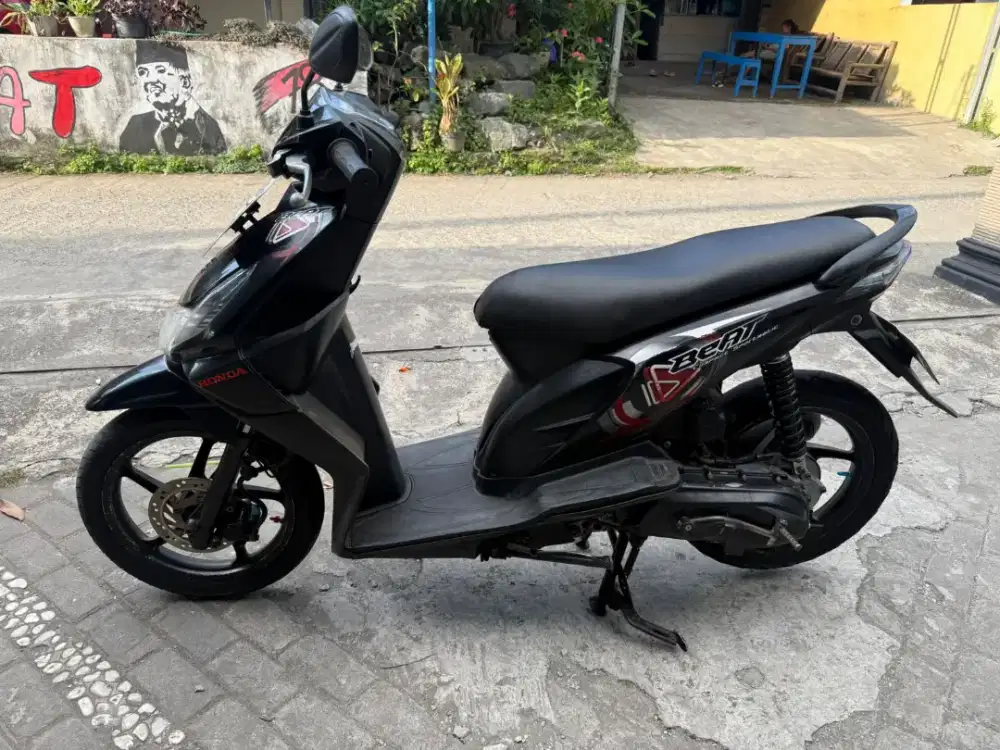 Honda beat THN 2011 plat  AB Wonosari