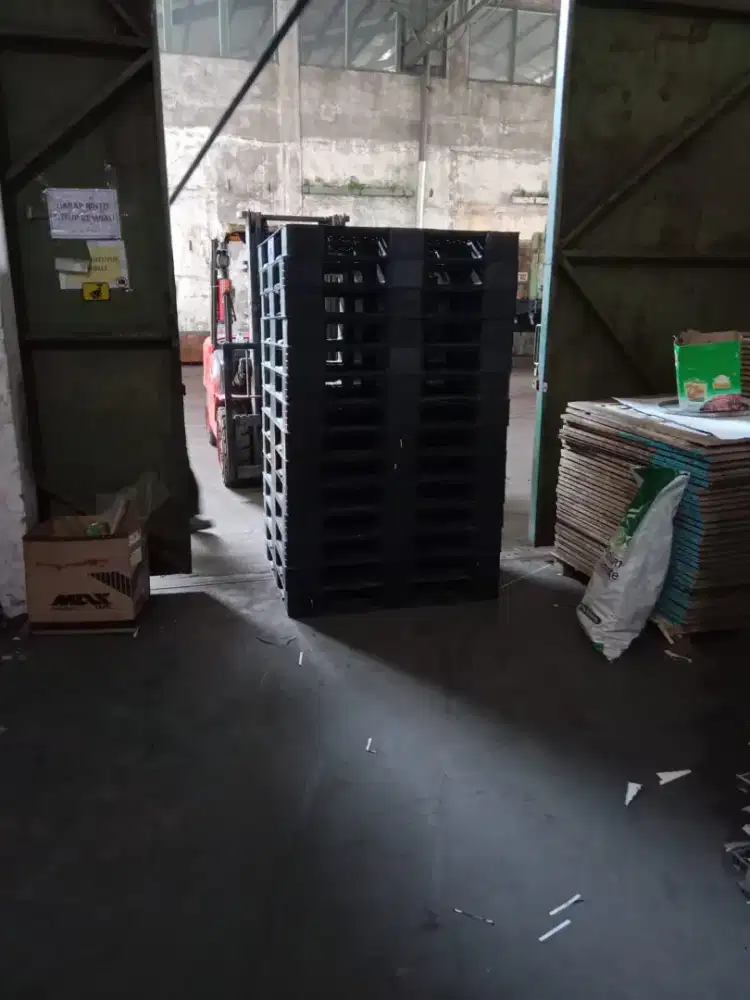PALLET PLASTIK BEKAS PALING DICARI