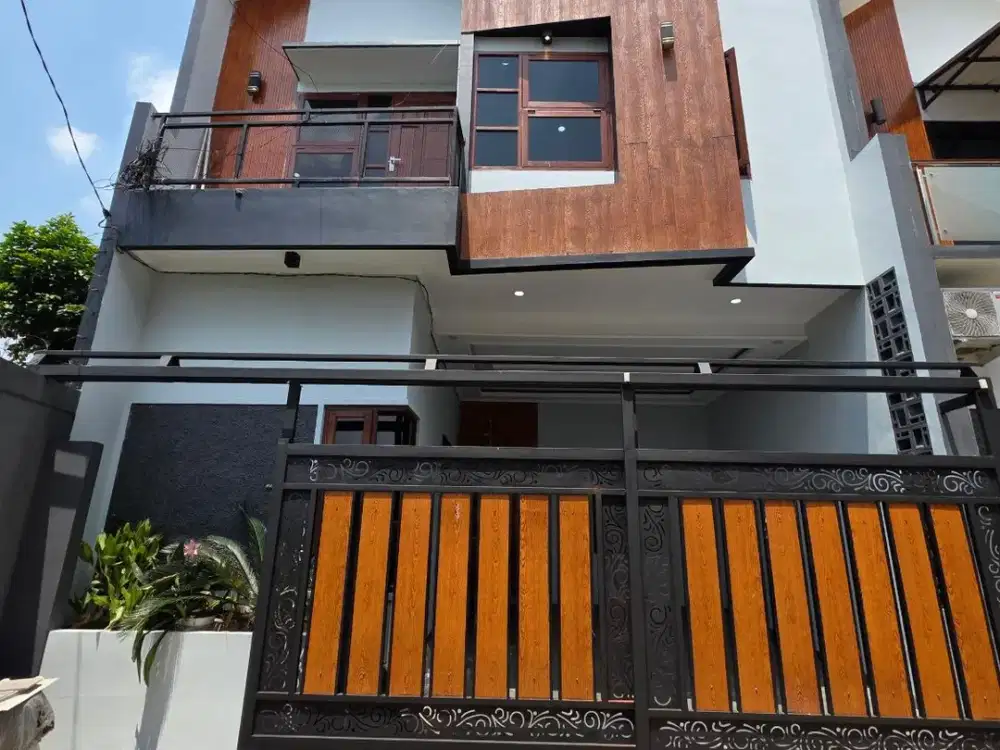 Townhouse samping rsud cibinong,harga allin 4 kamar tidur
