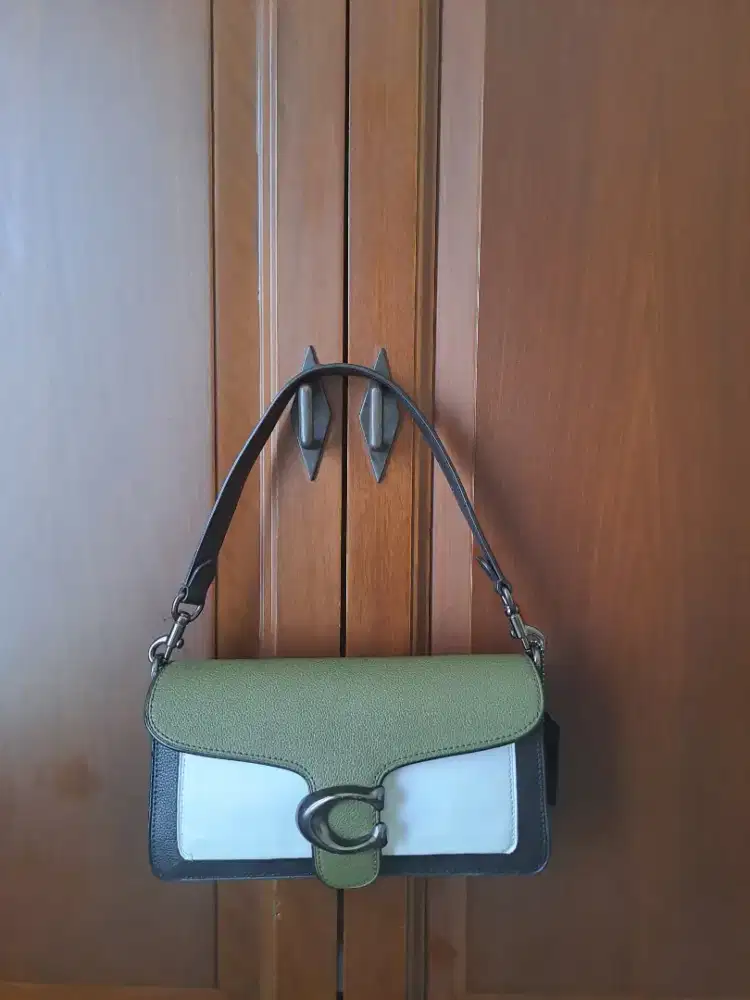 Preloved Coach Taby