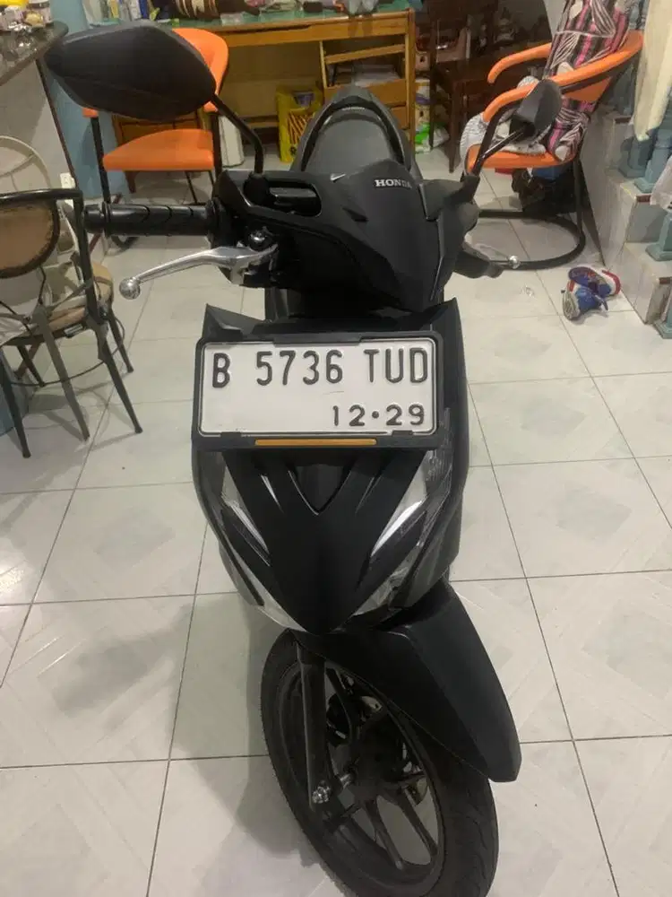 Di jual honda beat deluxe keyless tipe tertinggi