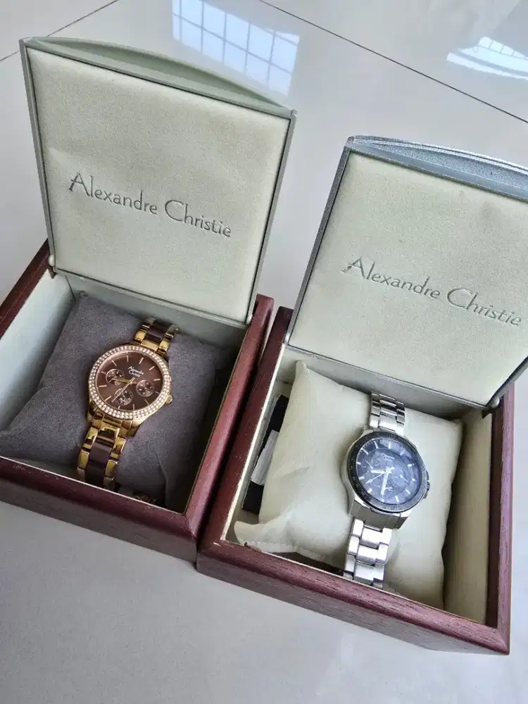 Jam tangan pribadi