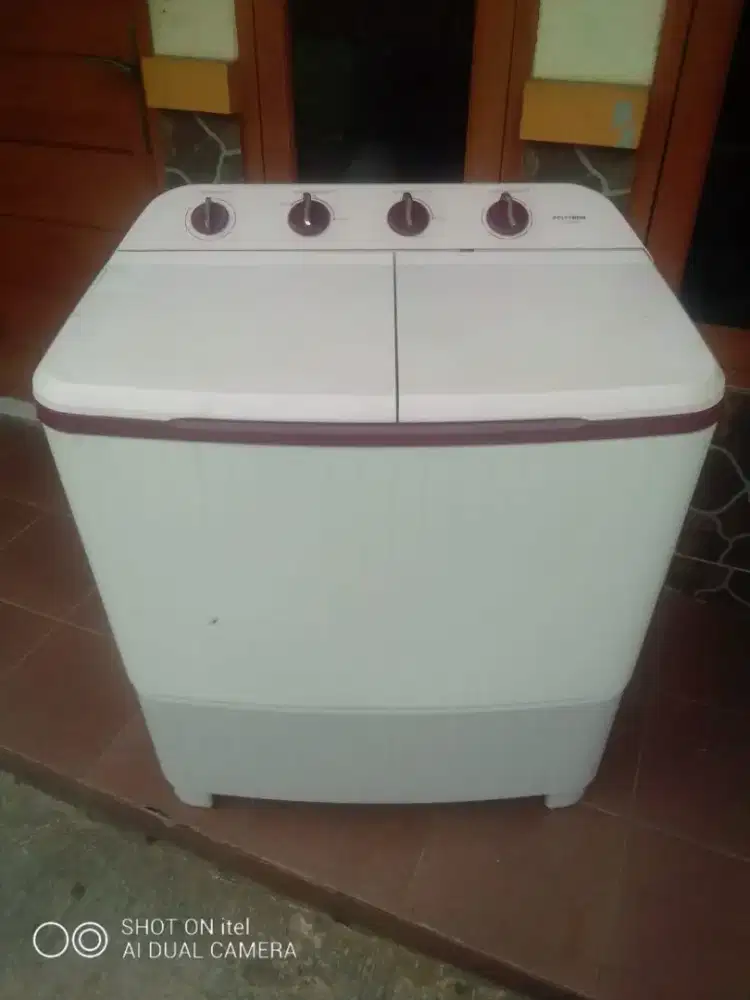 Mesin cuci merek Polytron