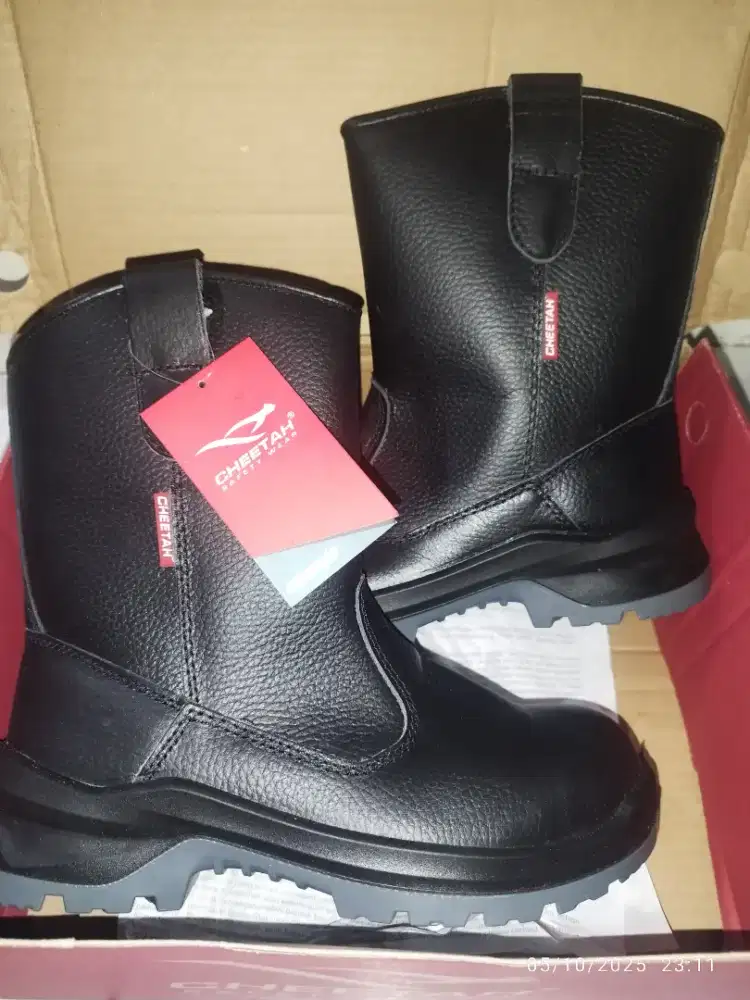 Sepatu safety Cheetah 7288H original