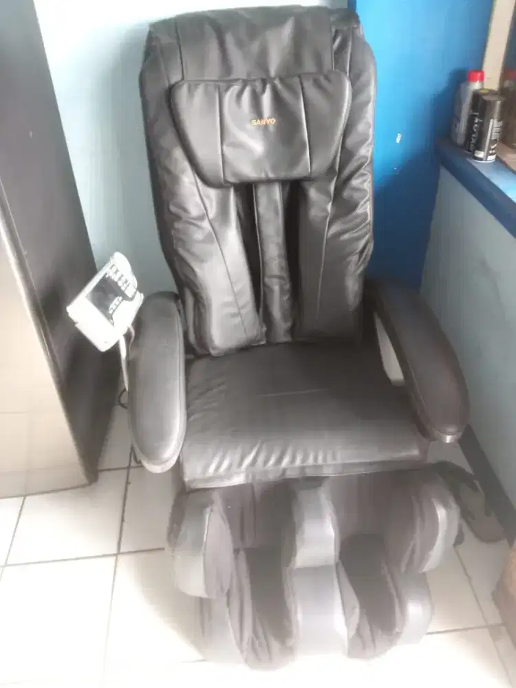 Kursi pijat bekas merek sanyo 2,5jt nego