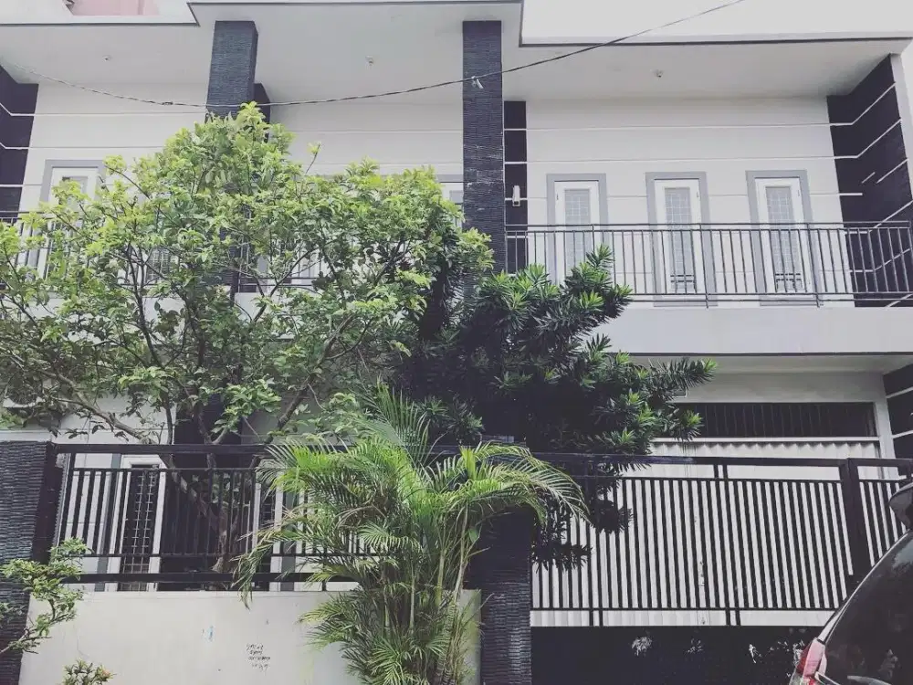 Rumah Bagus 2,5 Lantai Bisa Untuk Kost Eksklusif