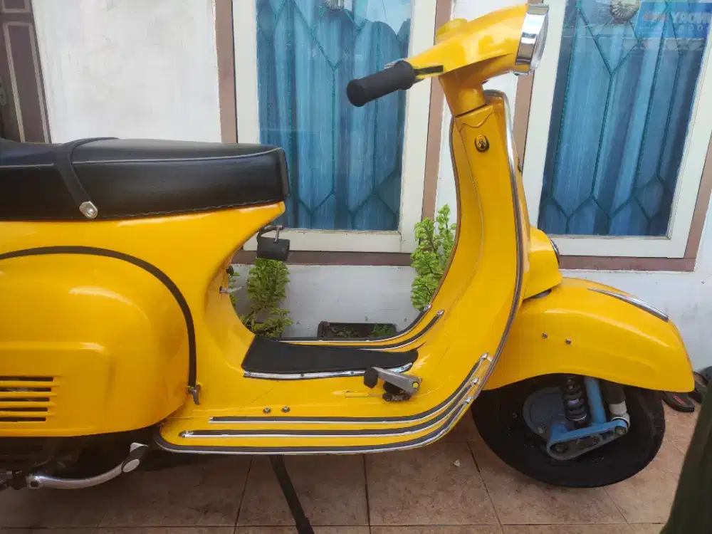 Vespa Super 1977