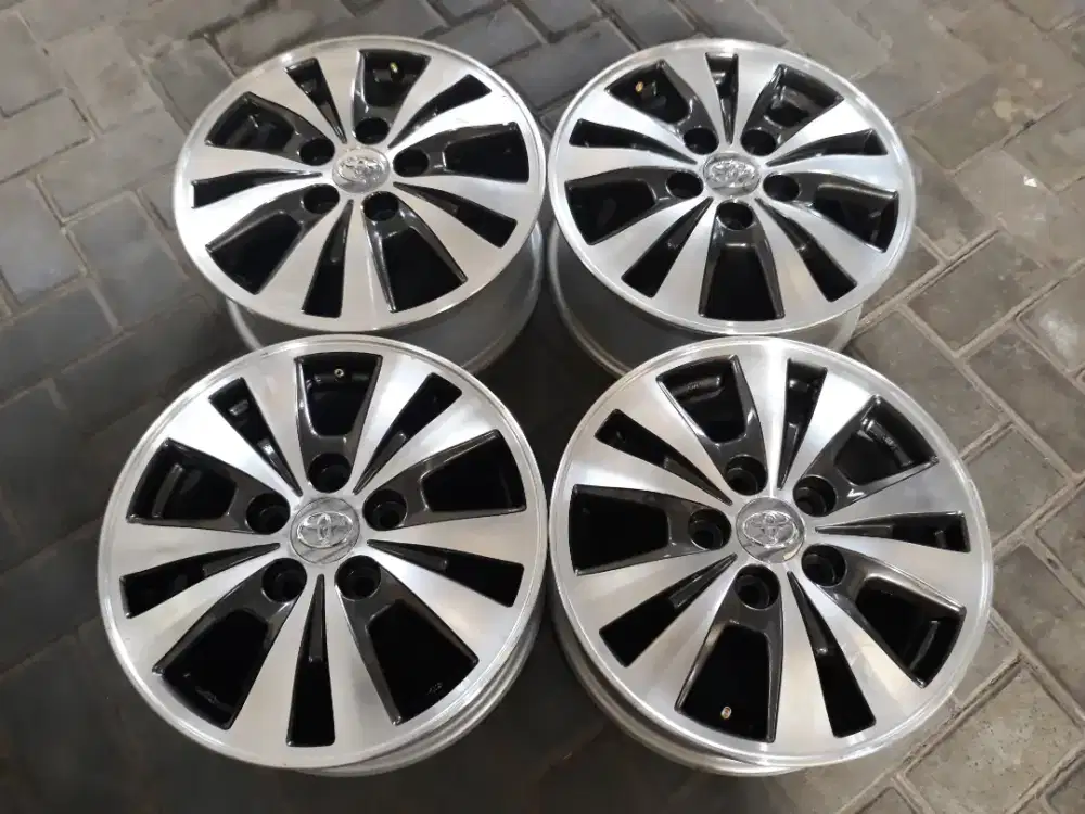 Velg Ori Grand Innova 2015 R15 Hilux Granmax Luxio APV Carry Camry Nav