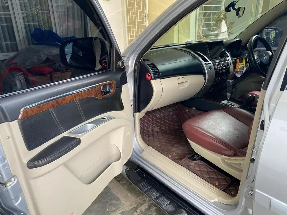 Dijual Pajero Sport Dakar  4x4 2012