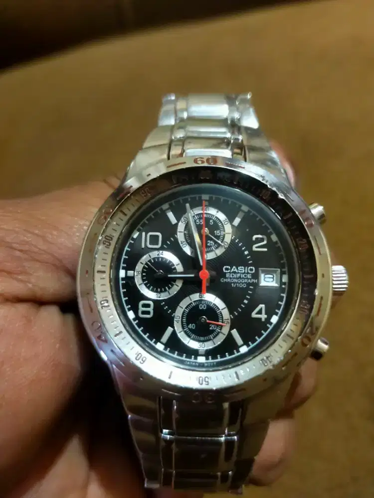 Jam tangan pria Casio krono