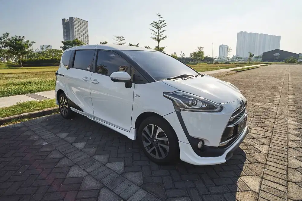TOYOTA SIENTA 1.5 Q CVT LOW KM