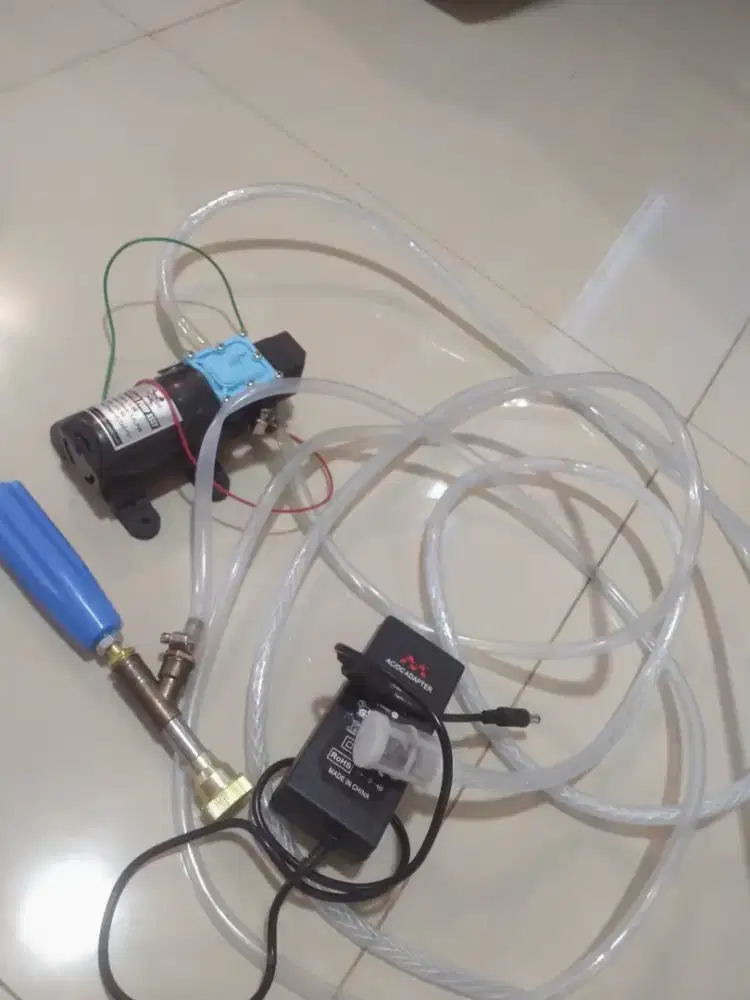 Mesin pencuci AC atau motor mobil