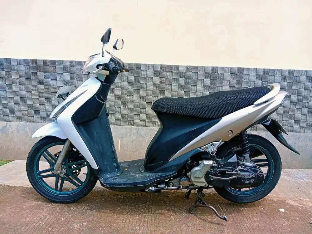 58@: PAJAK HIRUP B DKI SUZUKI SPIN125R PUTIH