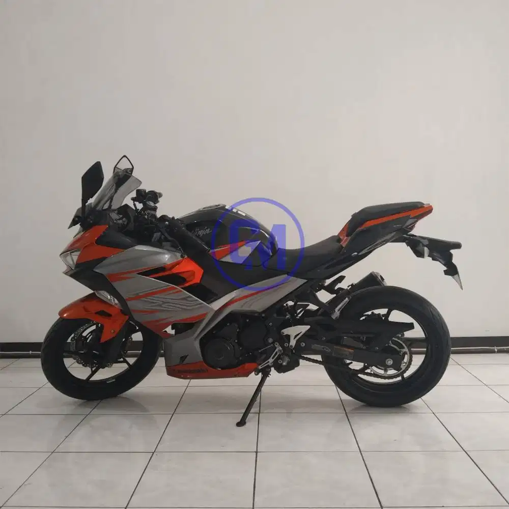 Dp 4jt, Kawasaki Ninja 250 ABS Tahun 2018, cash - Kredit