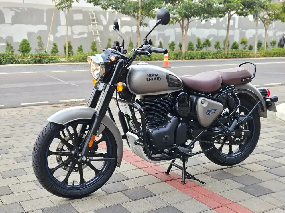 Royal Enfield Classic 350cc Tahun 2023 Low KM like New