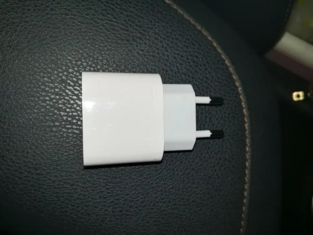 Adaptor iPhone 20 watt