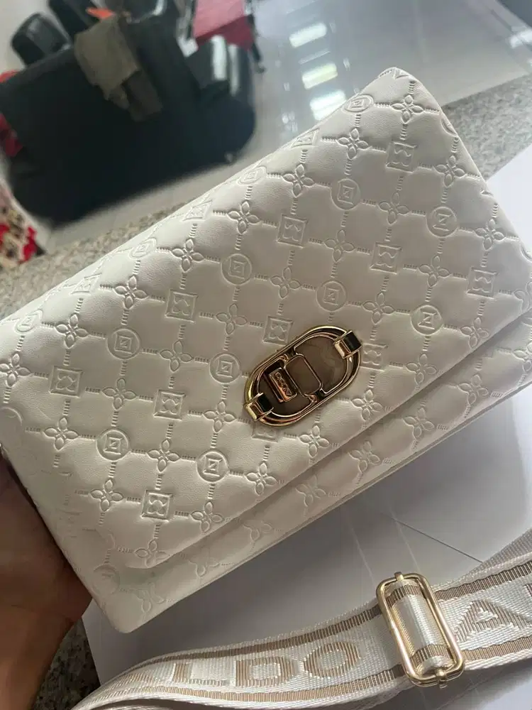 Preloved Tas Wanita Merek ALDO