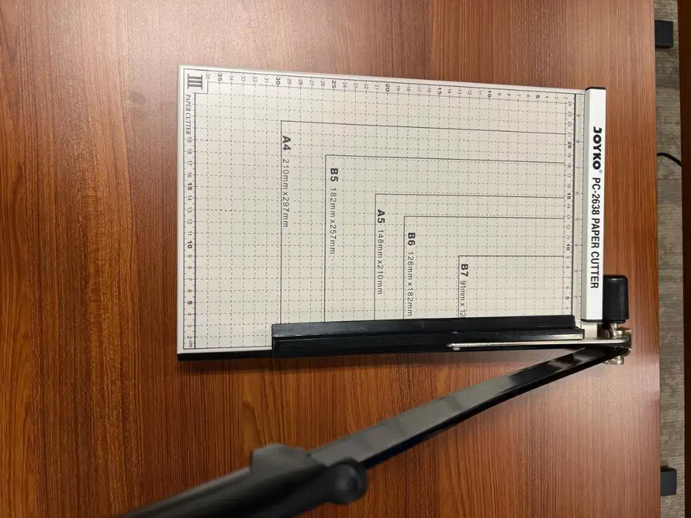 Paper cutter by JOYKO