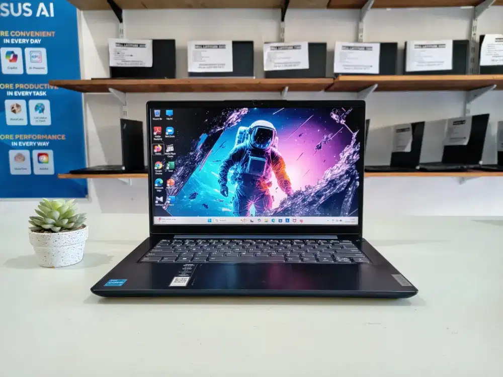 Laptop Lenovo Slim 3 14ITL6 ,Intel Core i3-Gen11,Ram 8 GB, Siap pakai