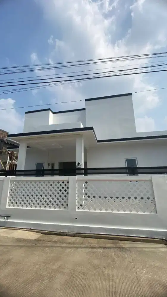 Rumah baru dan luas di Perum Pekayon Indah Bekasi