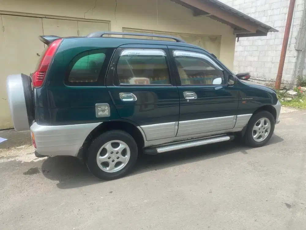Dijual mobil Taruna CSX EFI 2002