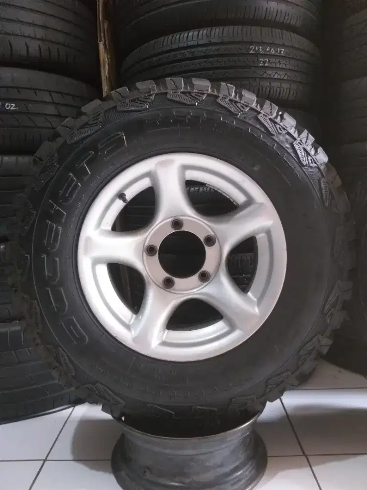 Velg Suzuky Jimny/taf R15x7 pcd 5x139