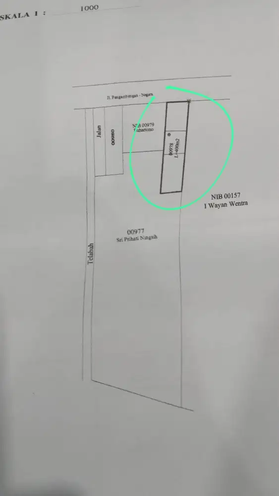 Tanah Pinggir jalan