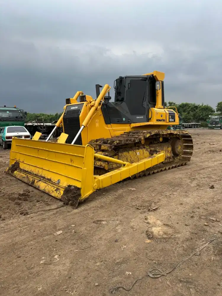 bulldozer komatsu D65PX-15 TAHUN 2019