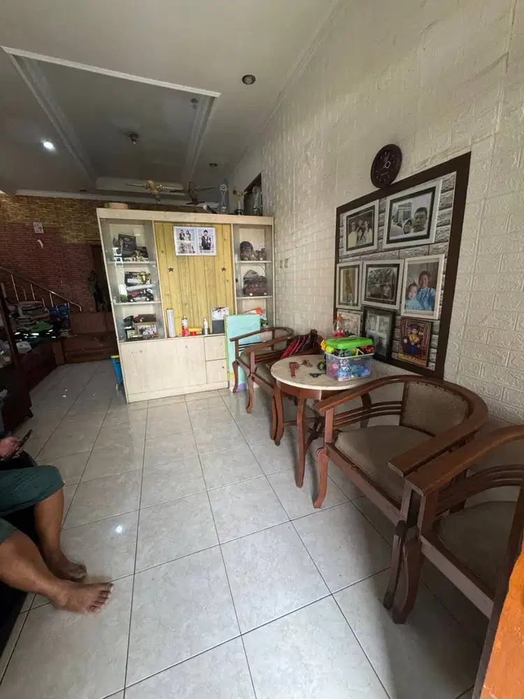Pasadena Bandung Dijual Rumah 2 Lantai Dijalan utama Komplek Siap Huni