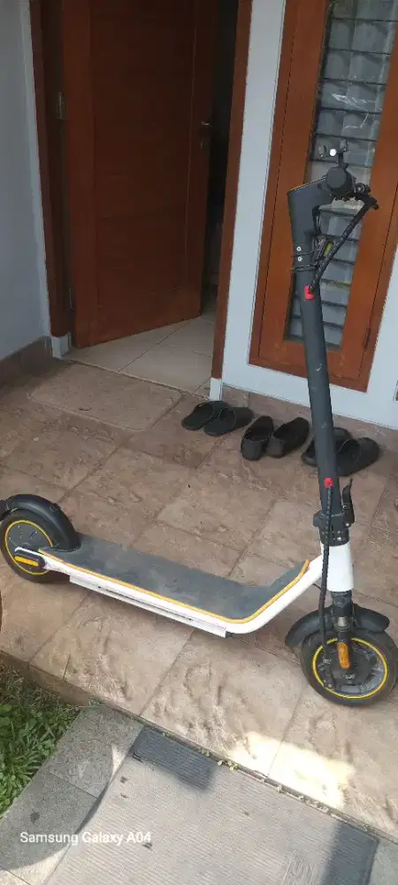 Skuter listrik lipat