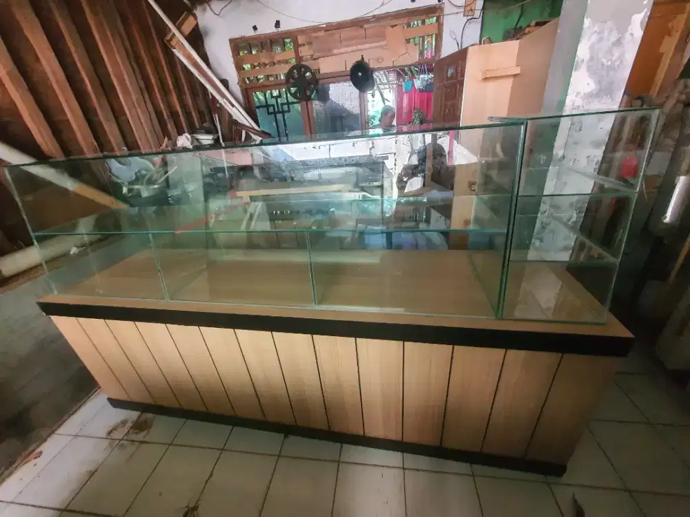 DI JUAL CEPAT Meja Etalase Makanan dan Meja Kasir