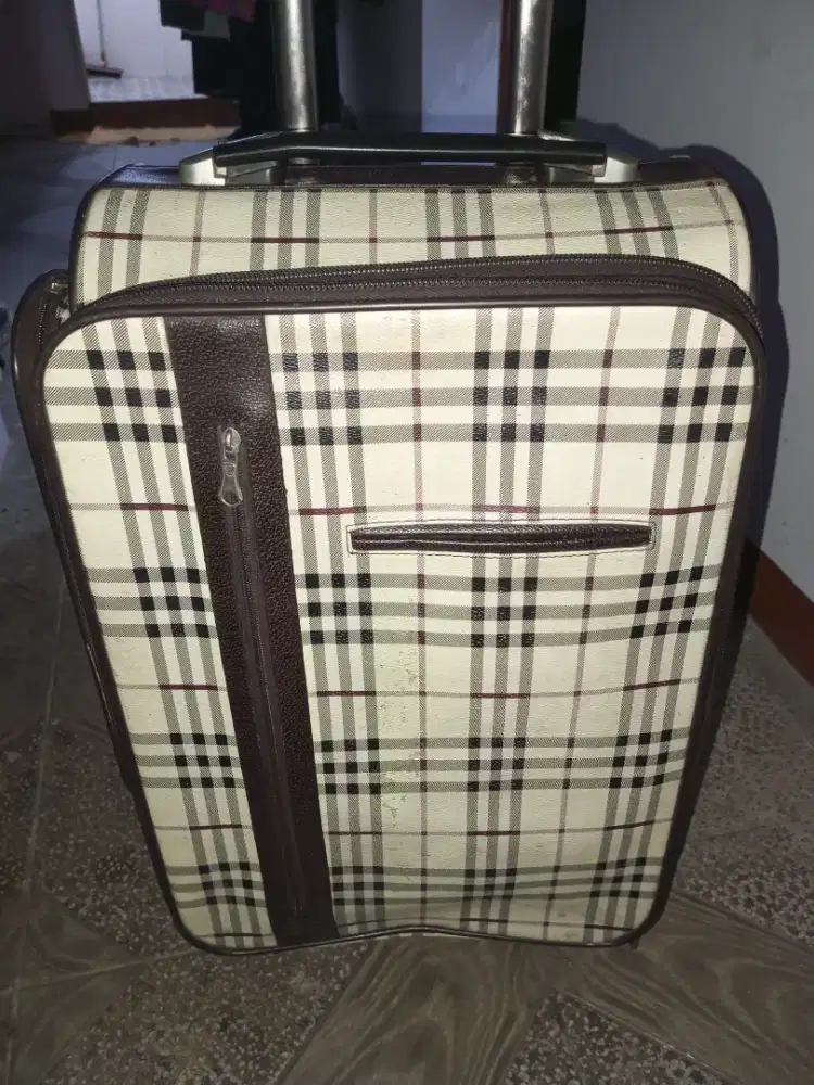 Dijual cepat koper Burberry