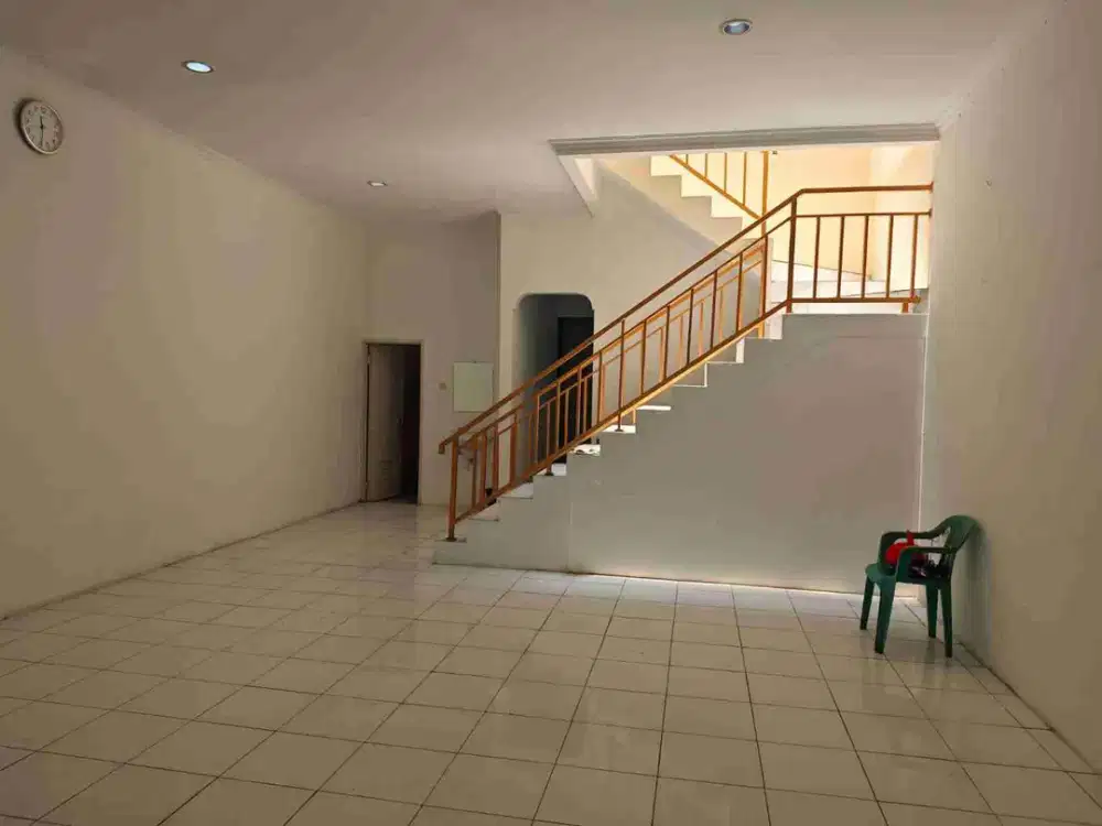 Disewakan Rumah Sunter Agung Perkasa Luas Besar Murah 4 Kamar 2 Lantai