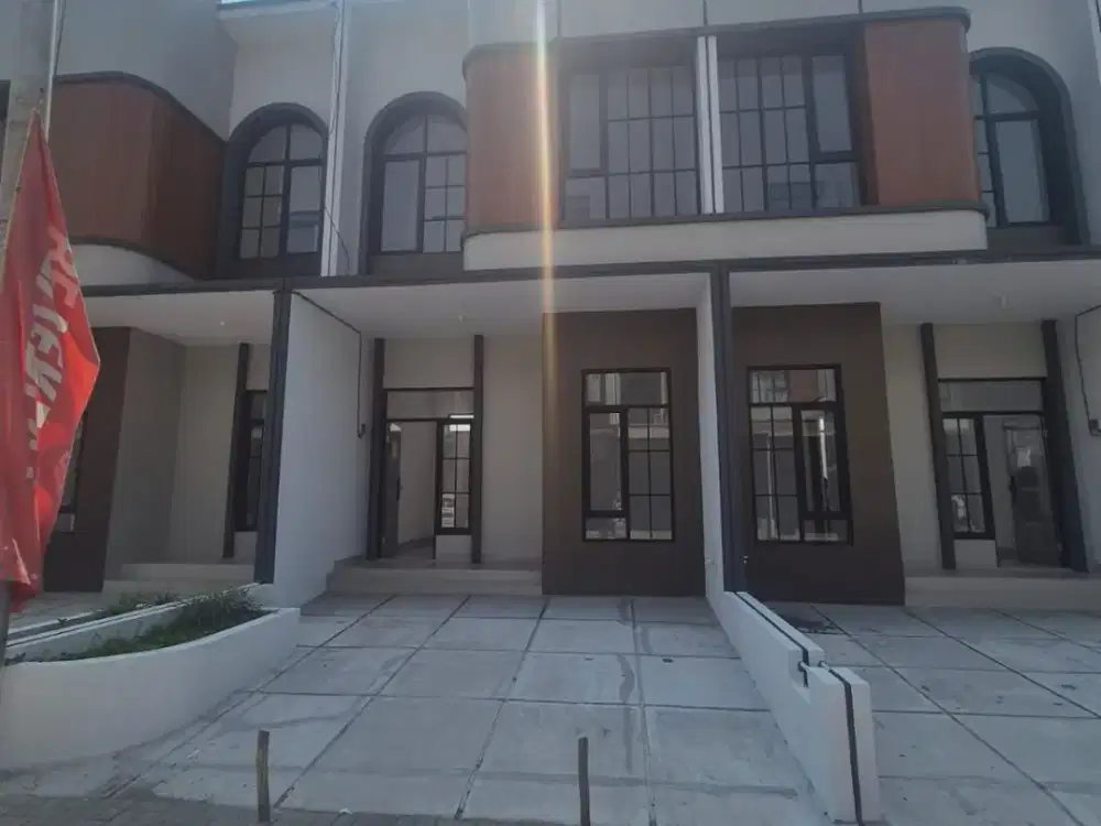 Rumah Baru Mezanine Cantik Siap Huni di Soreang