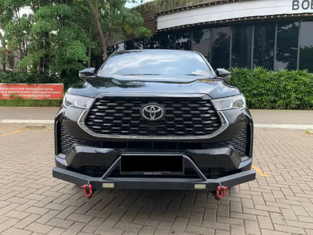 TERMURAH TOYOTA INNOVA ZENIX 2.0 V BENSIN AT 2023 HITAM