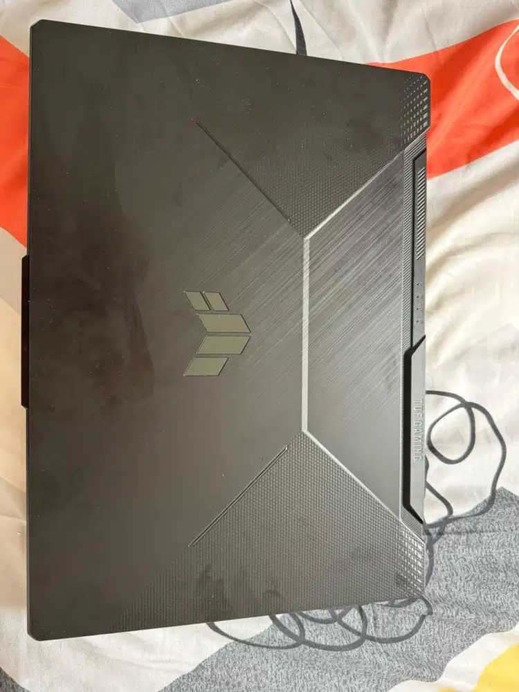 Leptop gaming asus masih baru