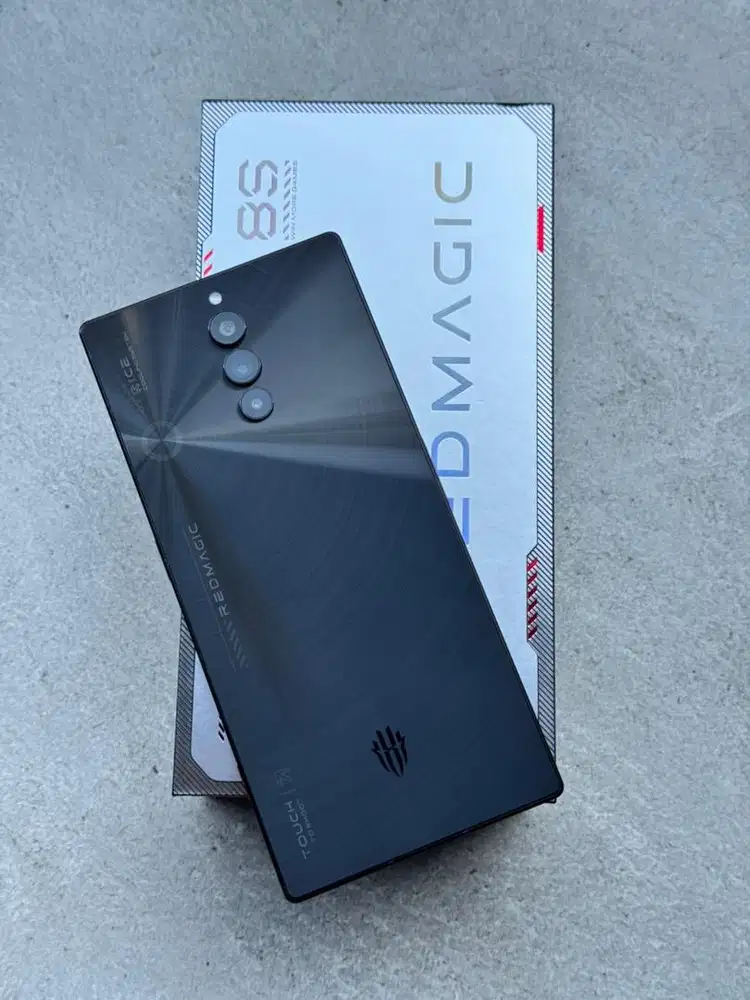 Nubia Redmagic 8S Pro 12/256Gb Resmi