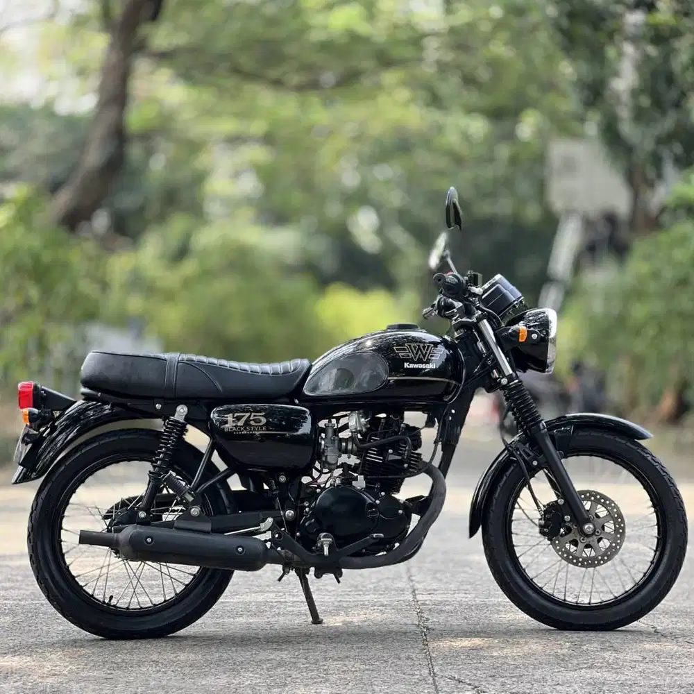 KAWASAKI W175 SE BLACK STYLE 2024 KM 6K PAJAK PANJANG FULL MULUS