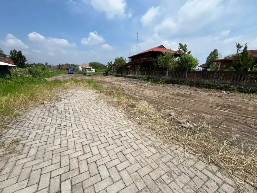 TANAH JALAN DAMAI KALIURANG DEKAT KE KAMPUS UGM , SHM P view sawah