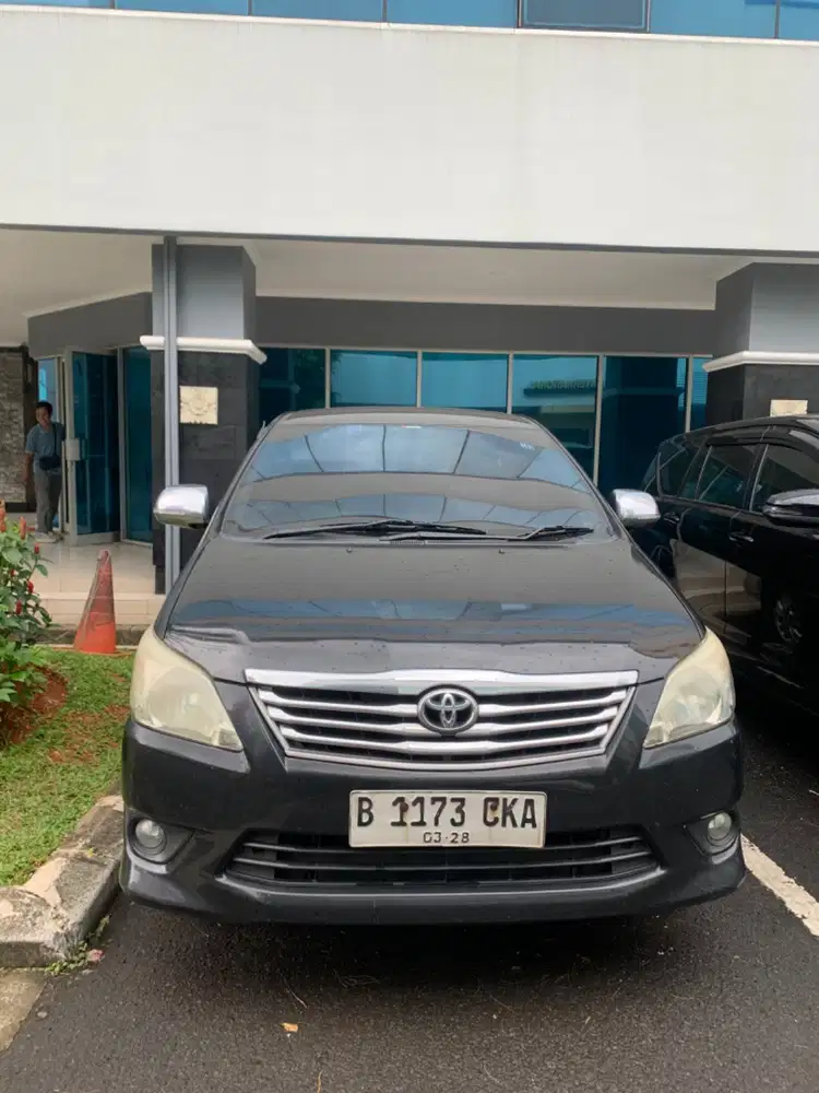 Jual Mobil Innova 2013