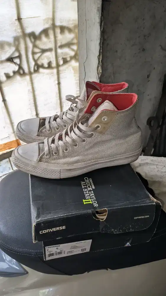 Sepatu converse original size 40