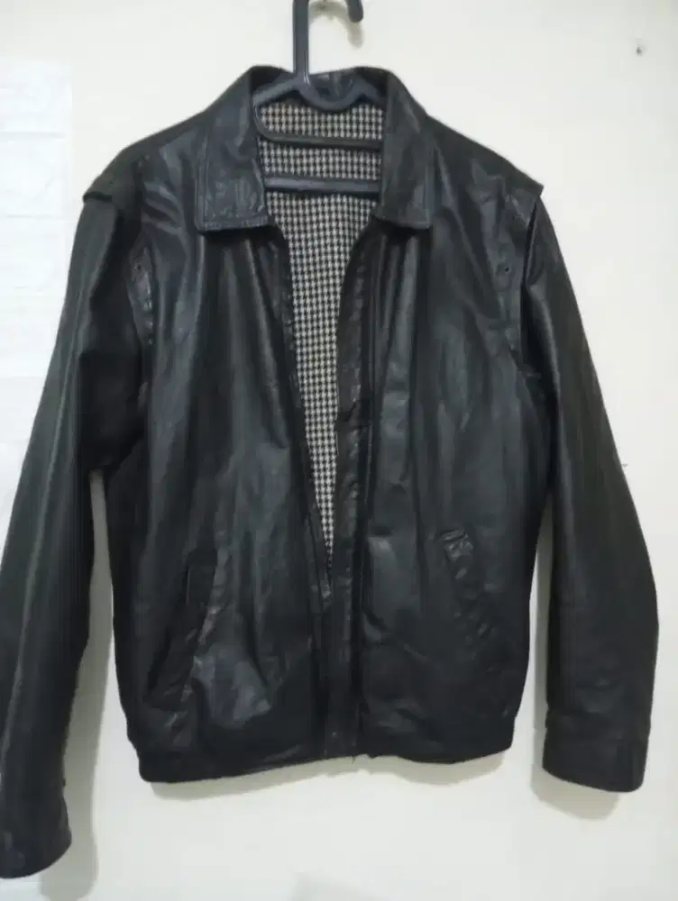 Jaket kulit asli size L/M model boxer kondisi ok