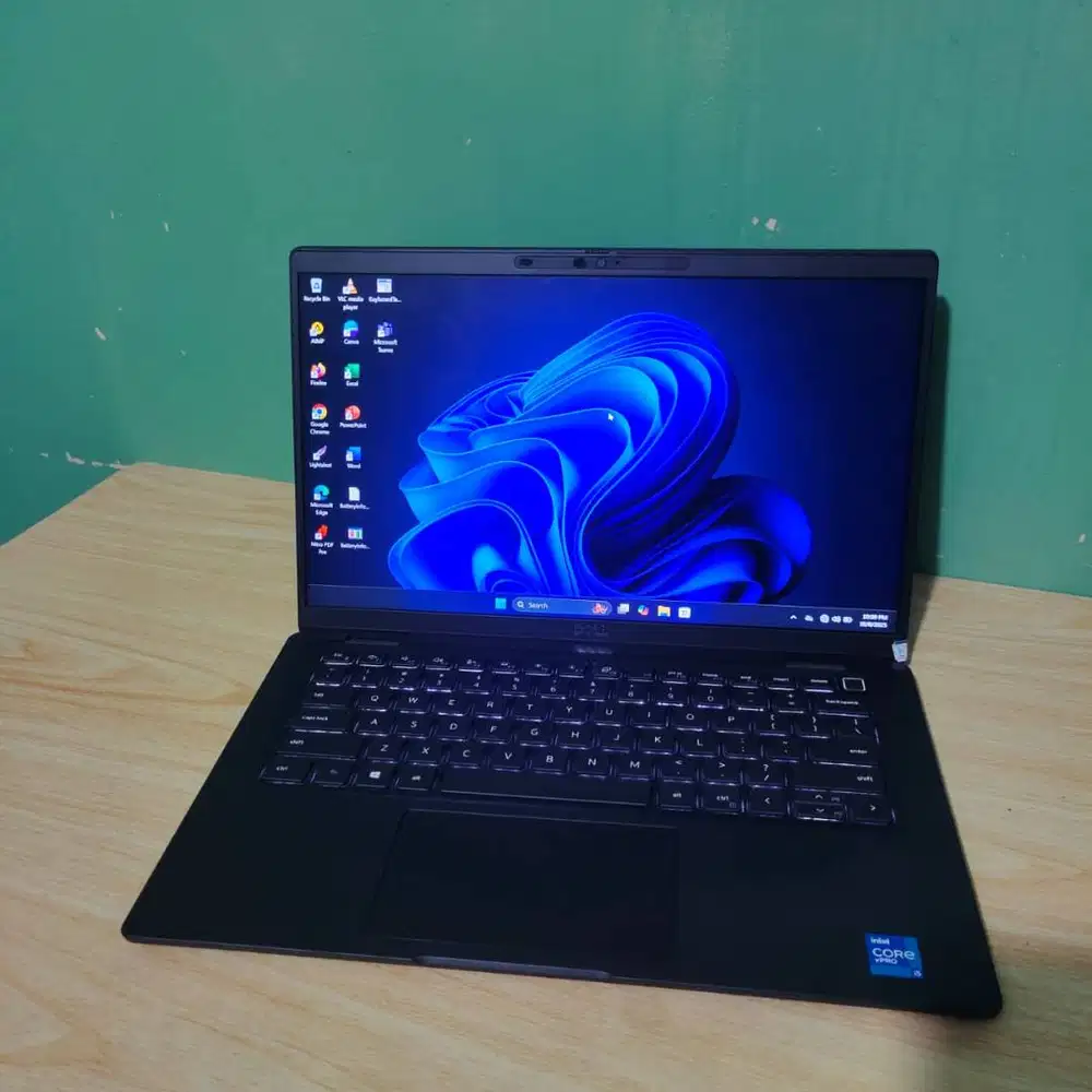 Laptop Dell Latitude 7420 Intel Core i5 Gen 11th 16/256 SSD Touchscree