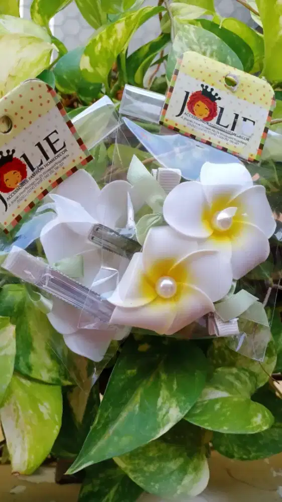 Medium Flowers Hair Clips