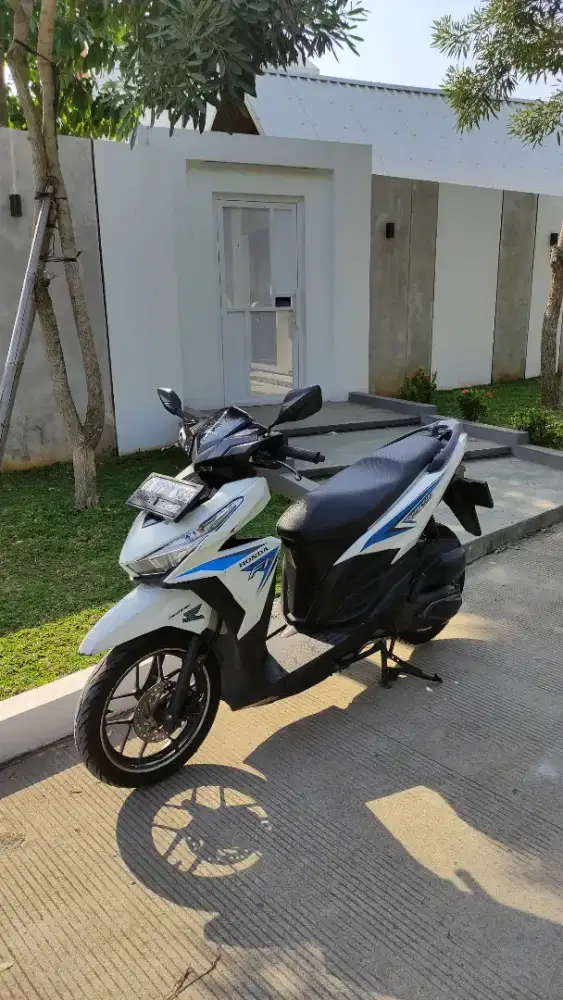 Vario 125 cbs iss 2015