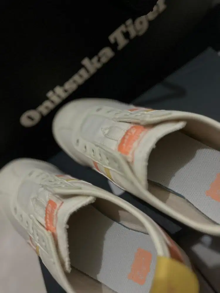Onitsuka Tiger Slip On