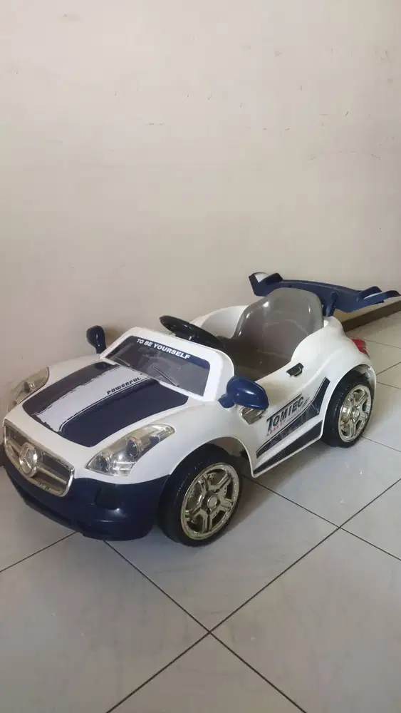 Dijual murah mobil aki mainan anak